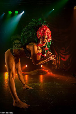 Sayuri Gei at the Burlypicks edition of the International Burlesque Circus