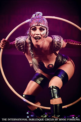 Mama Ulita at the Outer Space edition of the International Burlesque Circus in Utrecht
