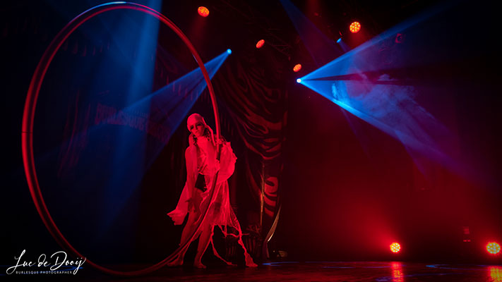 Lisa Chudalla at the Beastilicious Halloween edition of the International Burlesque Circus in Utrecht produced by Boudoir Noir