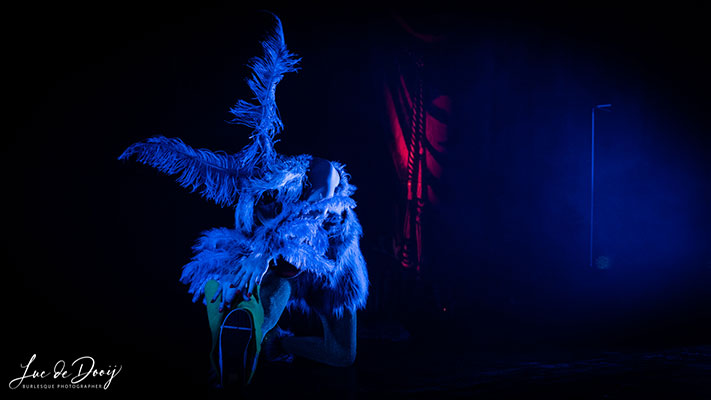 Fifi LaRoux at the Beastilicious Halloween edition of the International Burlesque Circus in Utrecht produced by Boudoir Noir