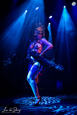 Xarah von den Vielenregen at the Beastilicious Halloween edition of the International Burlesque Circus in Utrecht produced by Boudoir Noir