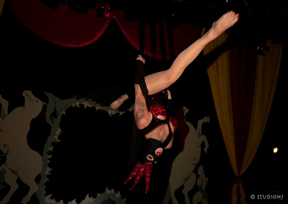The International Burlesque Circus - the sold out 3rd edition: Heaven & Hell - Natsumi Scarlett
